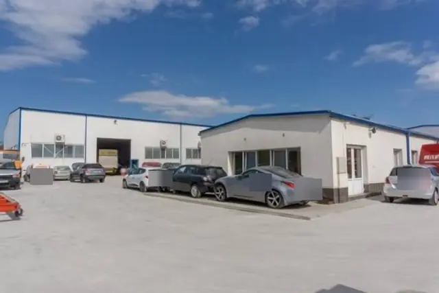 Административната и производствената сграда на Агрон Сервиз
